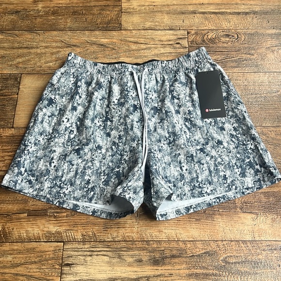 lululemon athletica Other - NWT Lululemon Pool Short 5” - Flower Glide Mini True Navy Multi